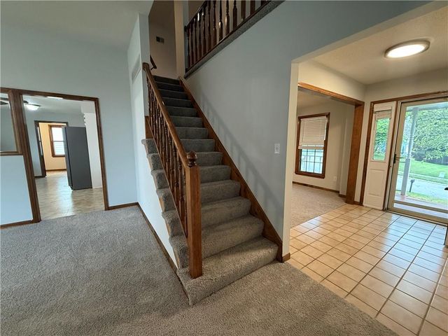 4201 NW 64th Place, Kansas City, MO 64151
