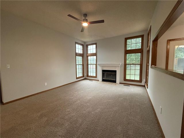 4201 NW 64th Place, Kansas City, MO 64151