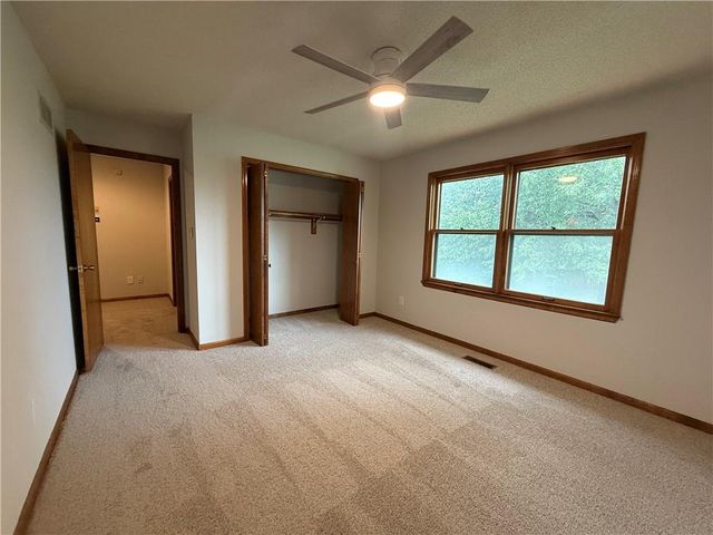4201 NW 64th Place, Kansas City, MO 64151