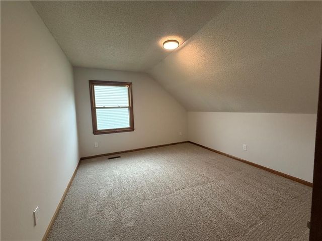 4201 NW 64th Place, Kansas City, MO 64151