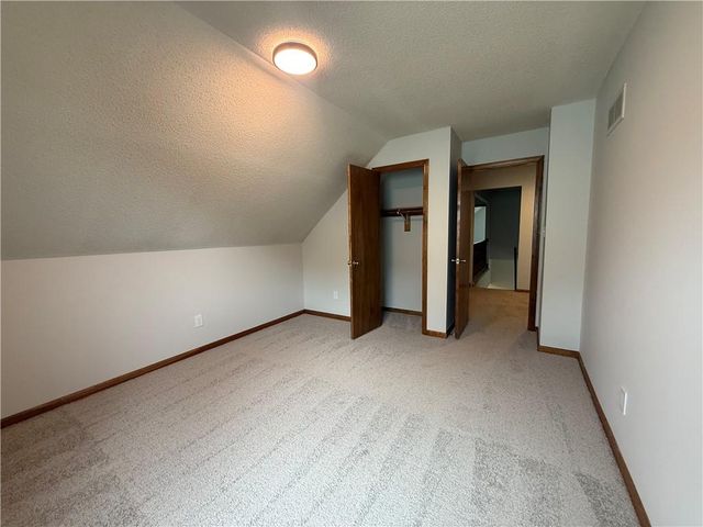 4201 NW 64th Place, Kansas City, MO 64151