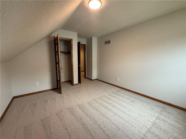 4201 NW 64th Place, Kansas City, MO 64151