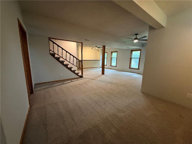4201 NW 64th Place, Kansas City, MO 64151