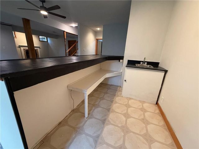 4201 NW 64th Place, Kansas City, MO 64151