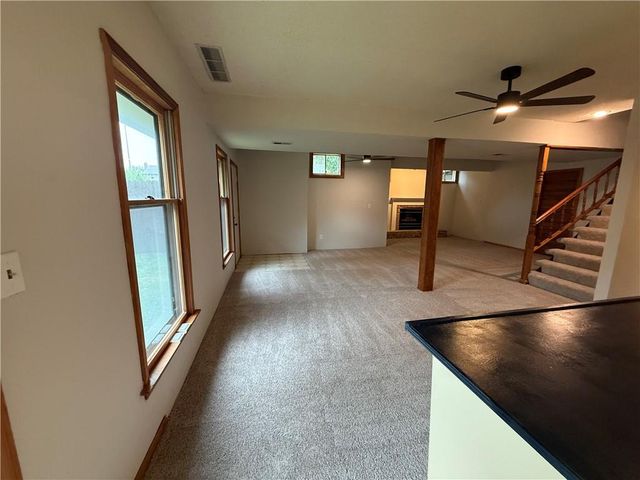 4201 NW 64th Place, Kansas City, MO 64151