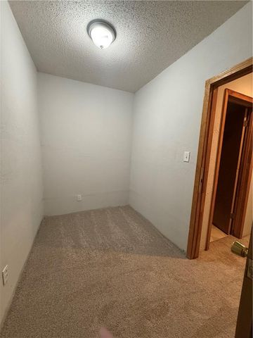 4201 NW 64th Place, Kansas City, MO 64151