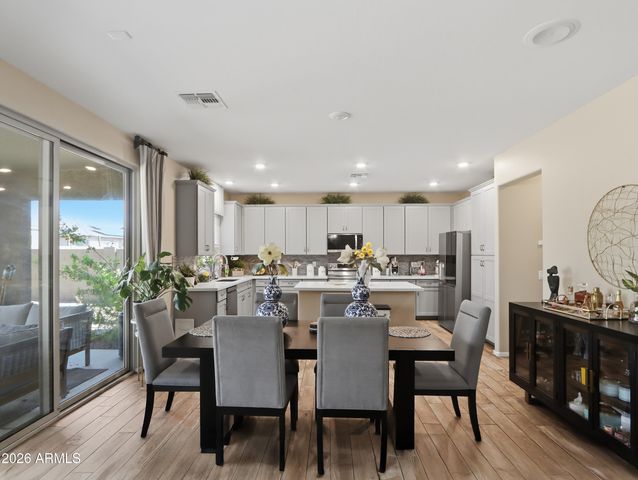 17154 W LAS PALMARITAS Drive, Waddell, AZ 85355