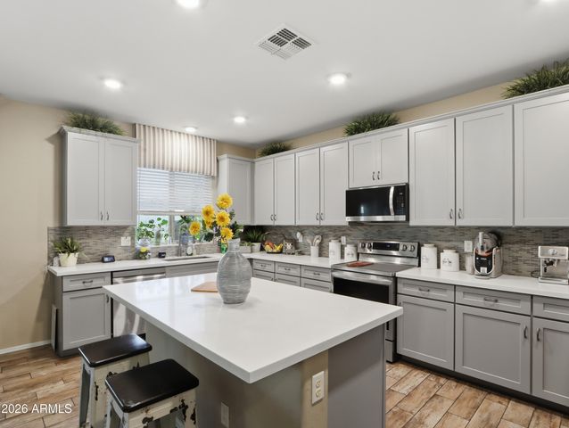 17154 W LAS PALMARITAS Drive, Waddell, AZ 85355