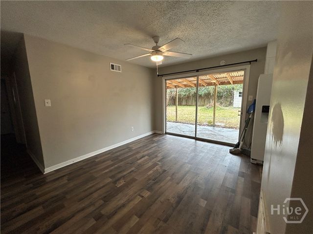 321 Sharondale Road, Savannah, GA 31419