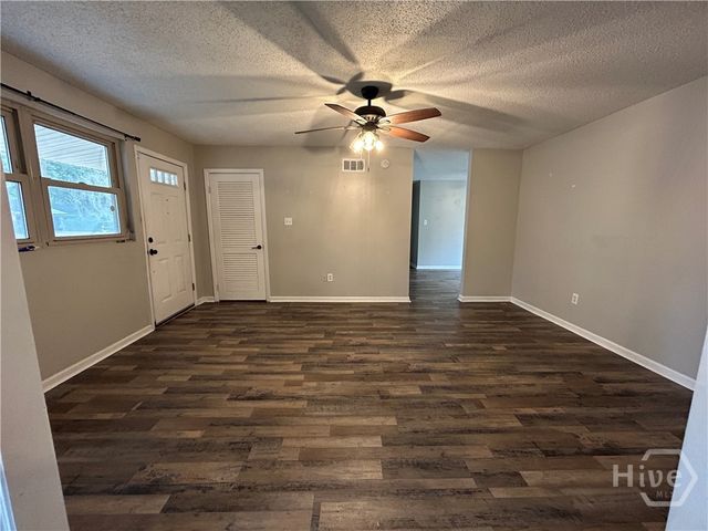 321 Sharondale Road, Savannah, GA 31419