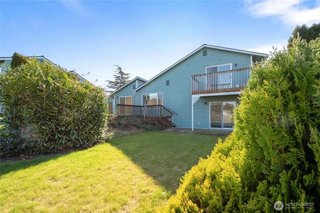 7918 W Golf Course Drive, Blaine, WA 98230