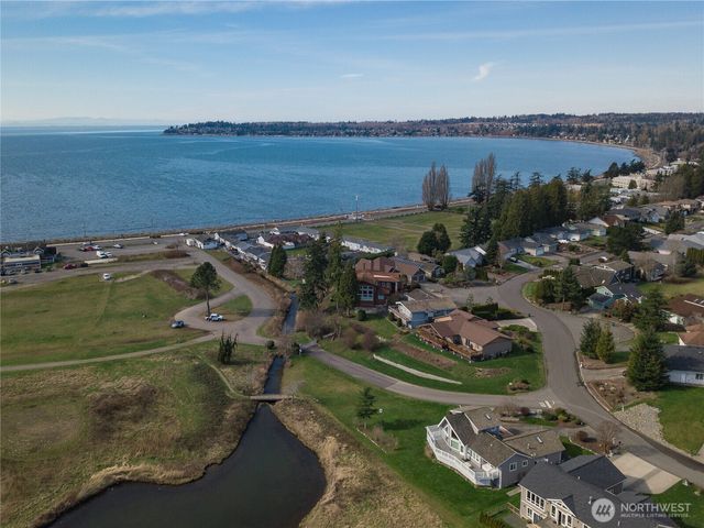 7918 W Golf Course Drive, Blaine, WA 98230