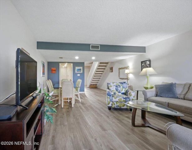 330 QUAIL POINTE Drive, Ponte Vedra Beach, FL 32082