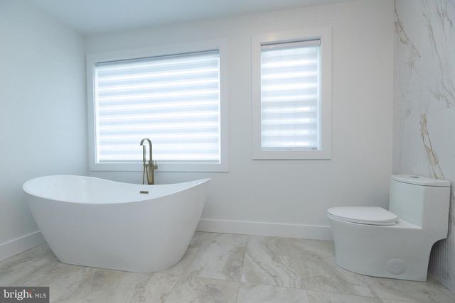 506 LOWER HOLLAND RD, Southampton, PA 18966