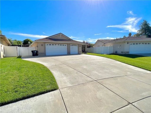 11743 Adams Street, Yucaipa, CA 92399