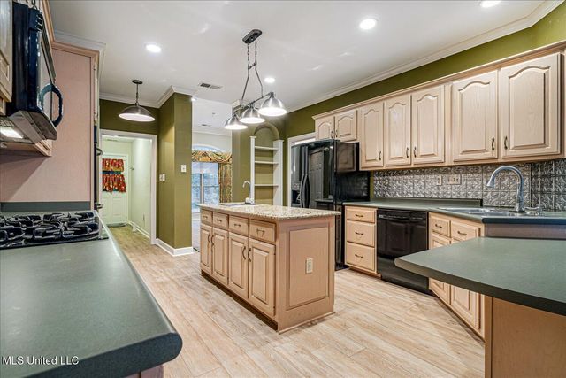 5936 Roman Hill Drive, Olive Branch, MS 38654