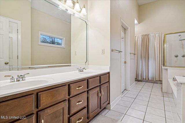 5936 Roman Hill Drive, Olive Branch, MS 38654