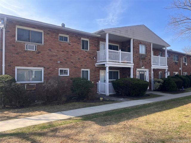 61 Adams Road 2C, Central Islip, NY 11722