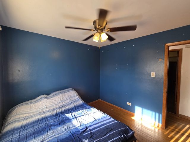 14057 S Hoxie Avenue, Burnham, IL 60633