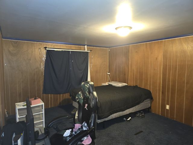 14057 S Hoxie Avenue, Burnham, IL 60633