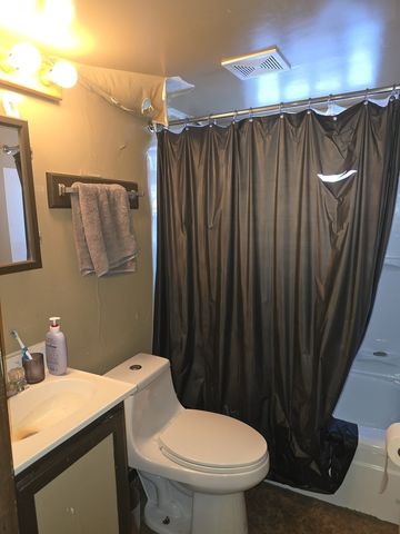 14057 S Hoxie Avenue, Burnham, IL 60633