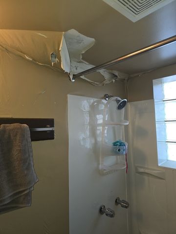 14057 S Hoxie Avenue, Burnham, IL 60633