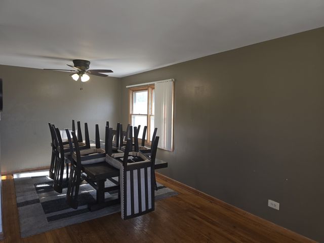 14057 S Hoxie Avenue, Burnham, IL 60633