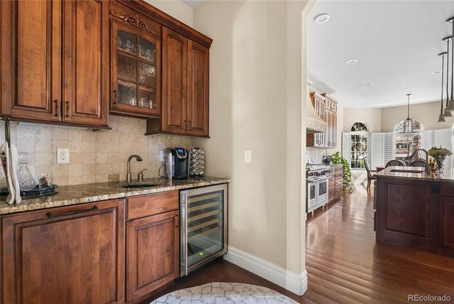 1160 N Monaco Parkway, Denver, CO 80220