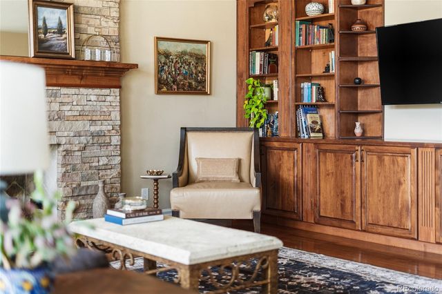 1160 N Monaco Parkway, Denver, CO 80220