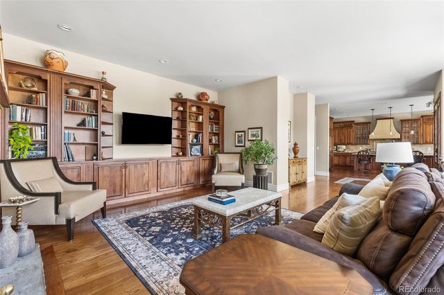 1160 N Monaco Parkway, Denver, CO 80220