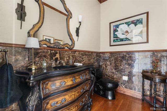 1160 N Monaco Parkway, Denver, CO 80220