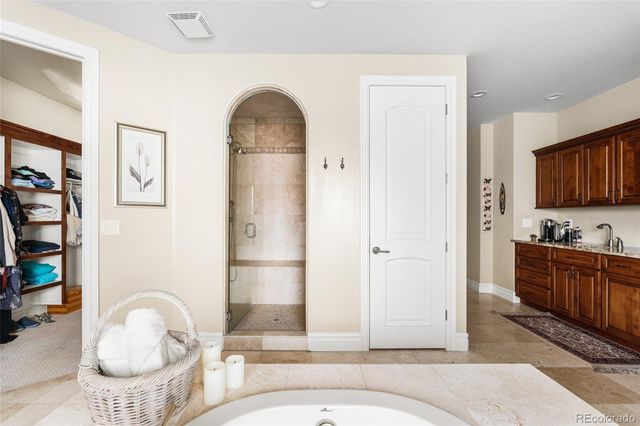 1160 N Monaco Parkway, Denver, CO 80220