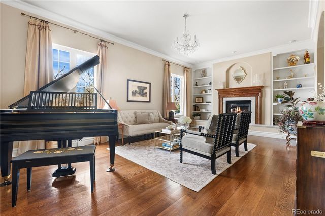 1160 N Monaco Parkway, Denver, CO 80220