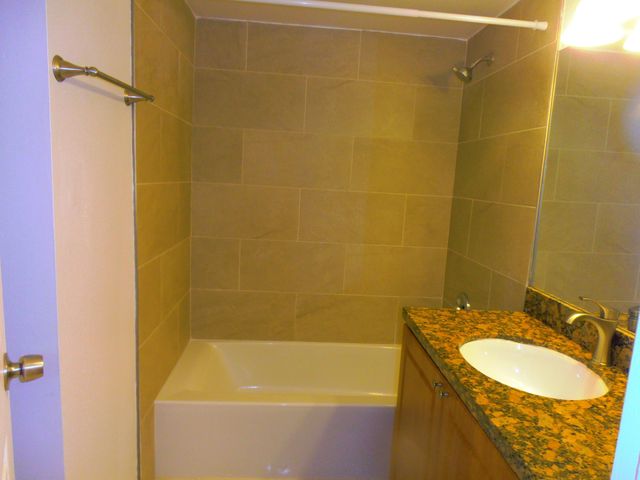 877 Twin Lakes Drive G, Coral Springs, FL 33071