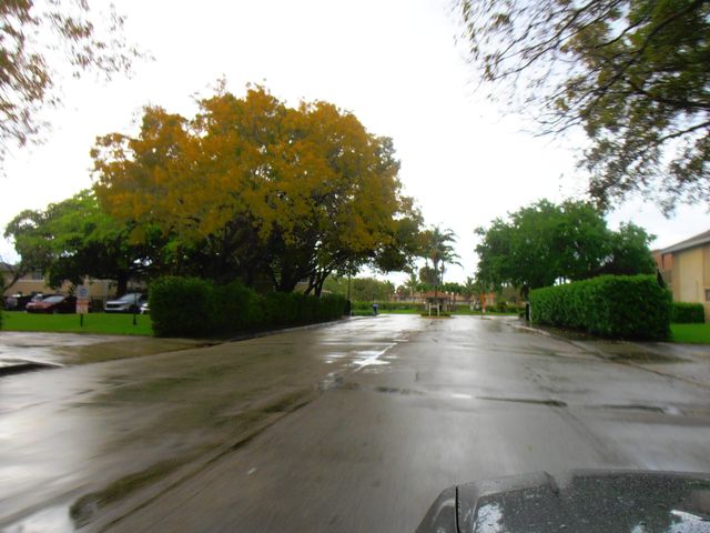 877 Twin Lakes Drive G, Coral Springs, FL 33071