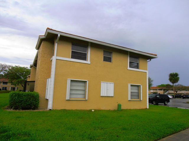 877 Twin Lakes Drive G, Coral Springs, FL 33071