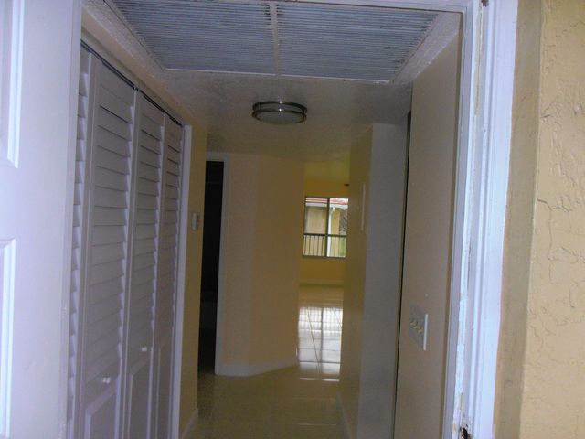 877 Twin Lakes Drive G, Coral Springs, FL 33071