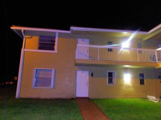 877 Twin Lakes Drive G, Coral Springs, FL 33071
