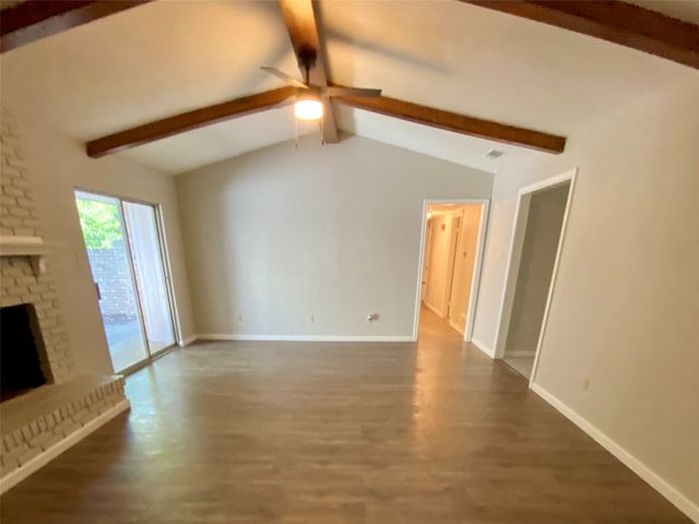1039 Oak Meadow Lane, Desoto, TX 75115