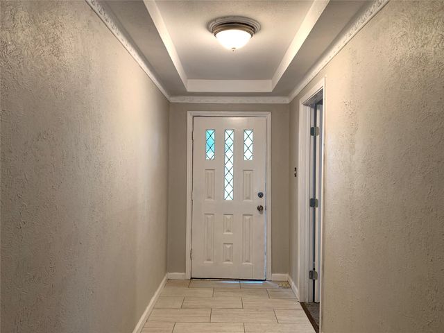 1039 Oak Meadow Lane, Desoto, TX 75115