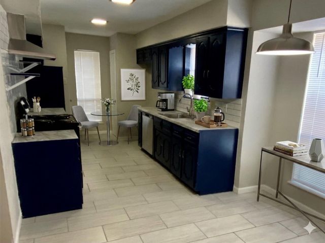 1039 Oak Meadow Lane, Desoto, TX 75115