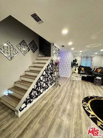 8020 Cora Street, Sunland (los Angeles), CA 91040
