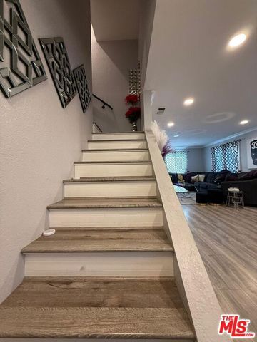 8020 Cora Street, Sunland (los Angeles), CA 91040