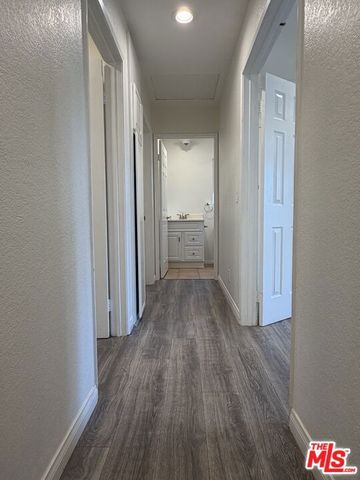 8020 Cora Street, Sunland (los Angeles), CA 91040