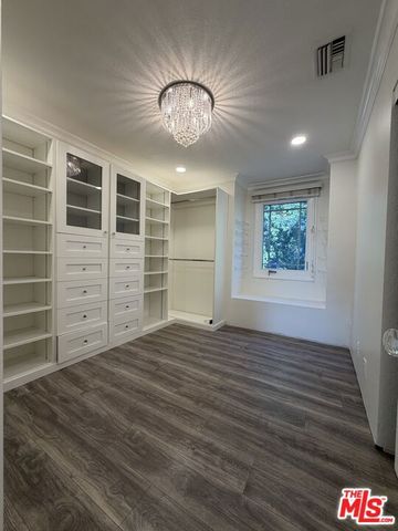8020 Cora Street, Sunland (los Angeles), CA 91040