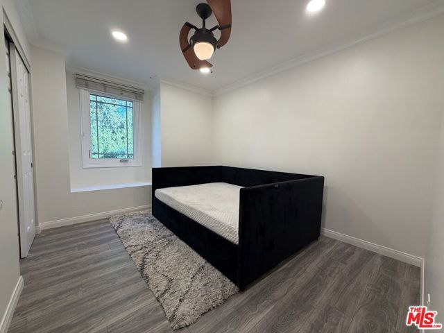 8020 Cora Street, Sunland (los Angeles), CA 91040