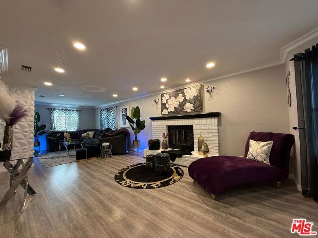8020 Cora Street, Sunland (los Angeles), CA 91040