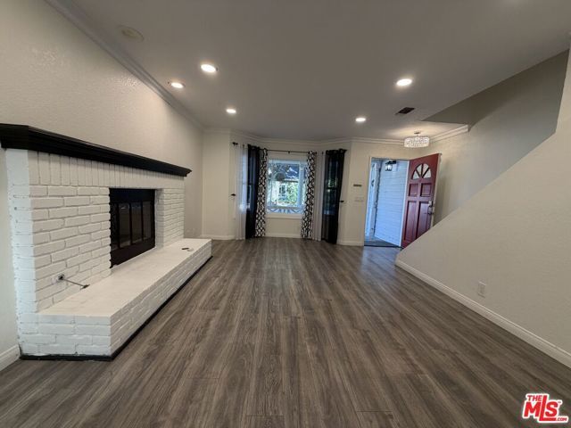 8020 Cora Street, Sunland (los Angeles), CA 91040