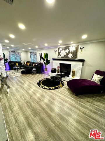 8020 Cora Street, Sunland (los Angeles), CA 91040