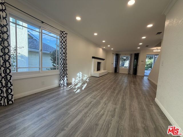 8020 Cora Street, Sunland (los Angeles), CA 91040